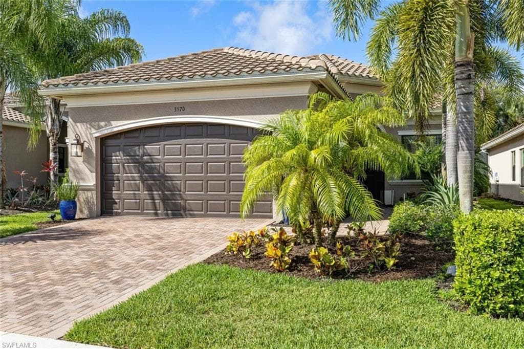 3570 Beaufort CT NAPLES, FL 34119