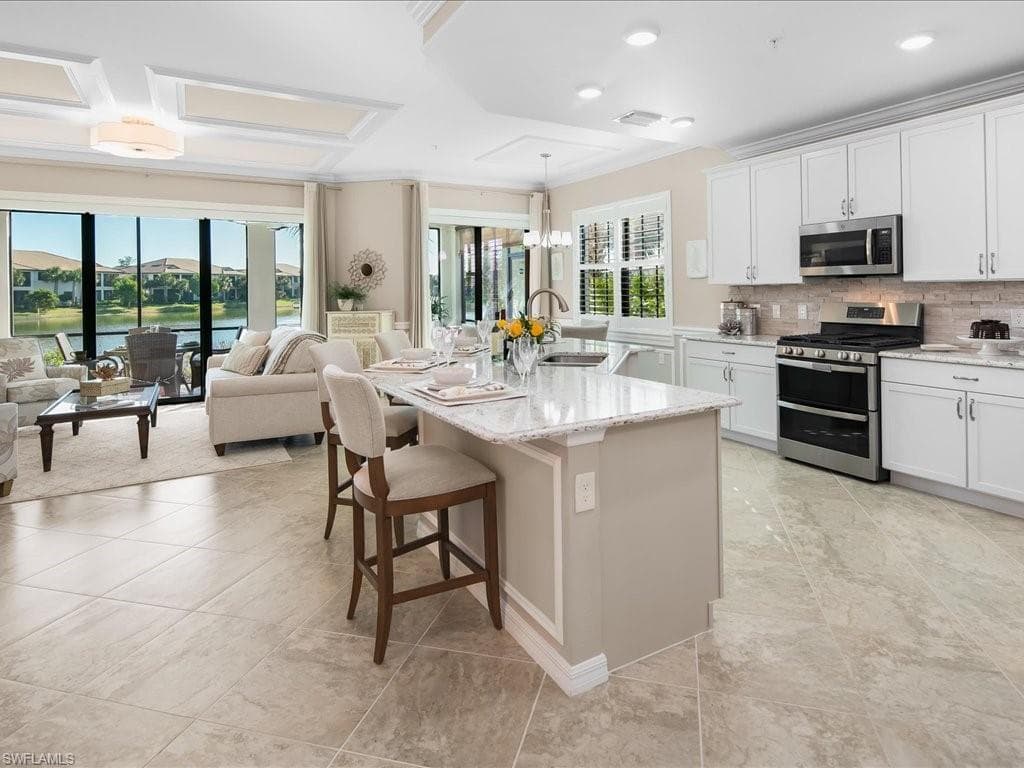 2157 Frangipani CIR 8-102 NAPLES, FL 34120