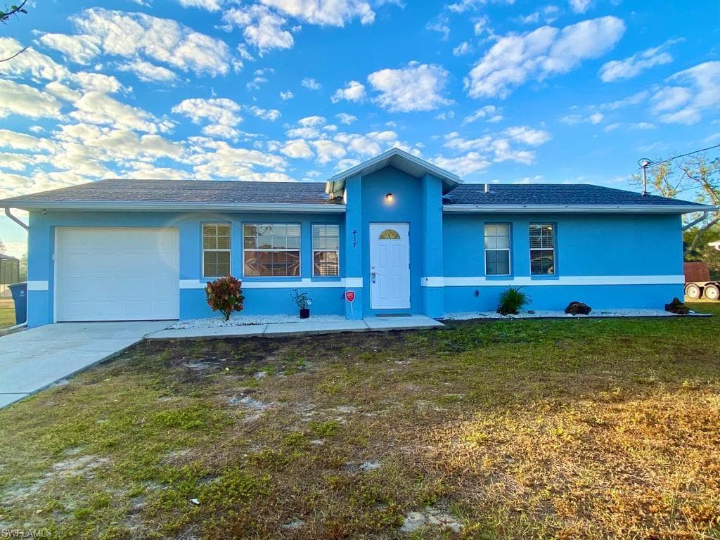 417 Candlewick CIR S LEHIGH ACRES, FL 33936