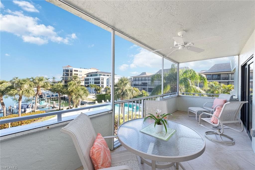 1041 Swallow AVE 304 MARCO ISLAND, FL 34145