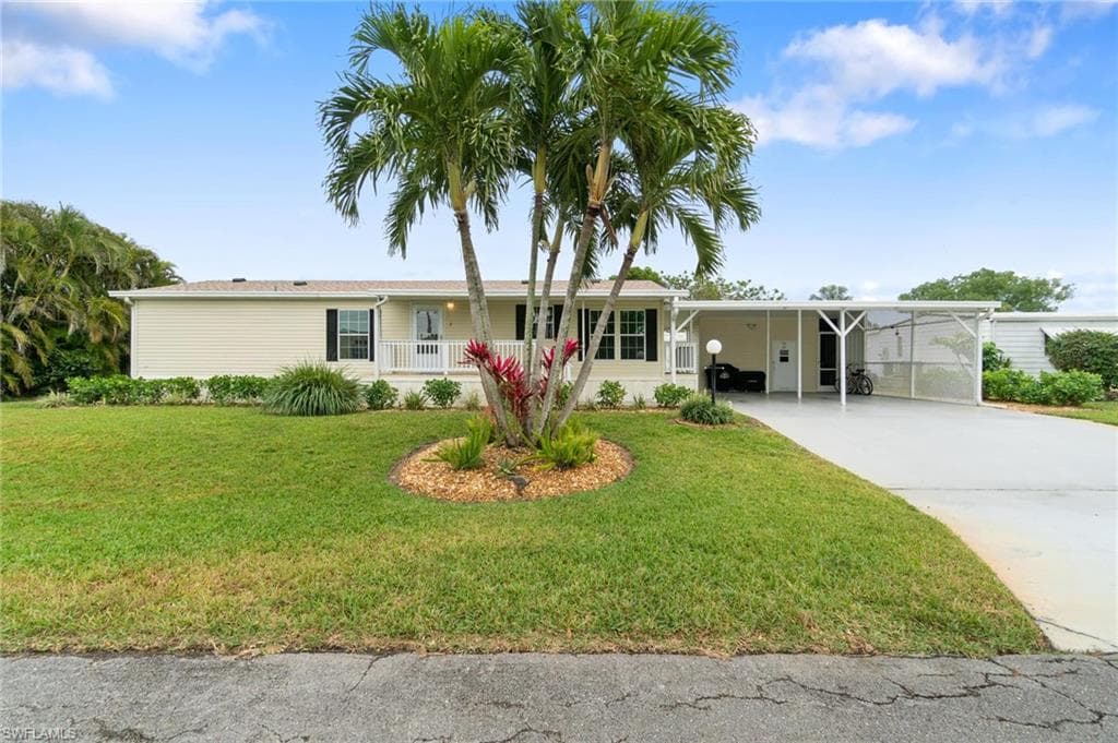2 Chateau WAY N NAPLES, FL 34112