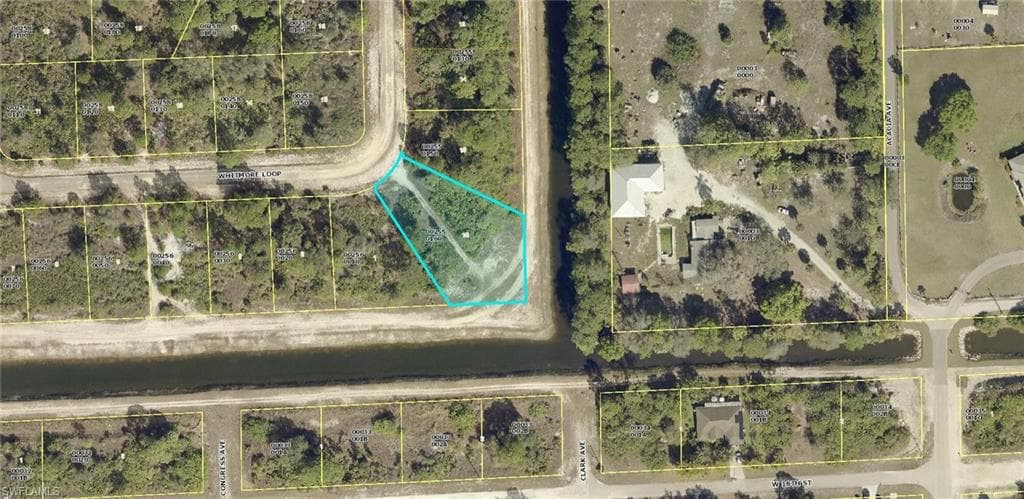671 Whitmore LOOP LEHIGH ACRES, FL 33972