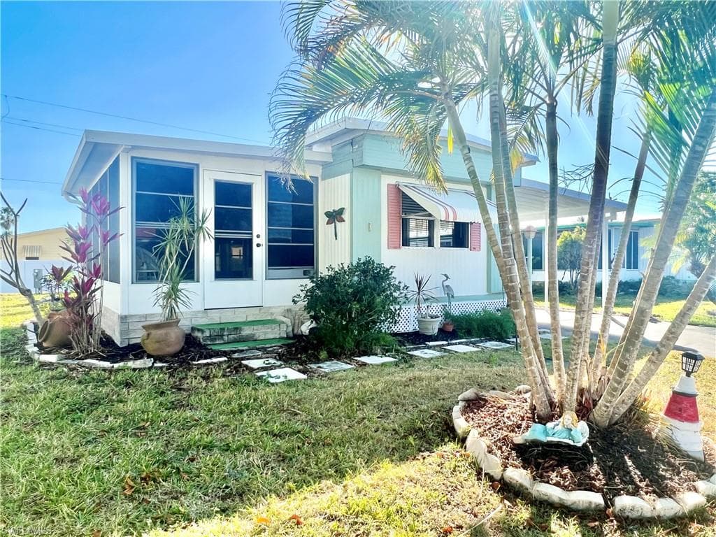 112 Cape Sable DR NAPLES, FL 34104