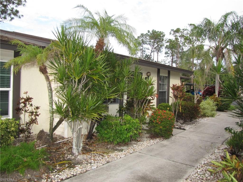 1022 PINE ISLE LN 1022 NAPLES, FL 34112