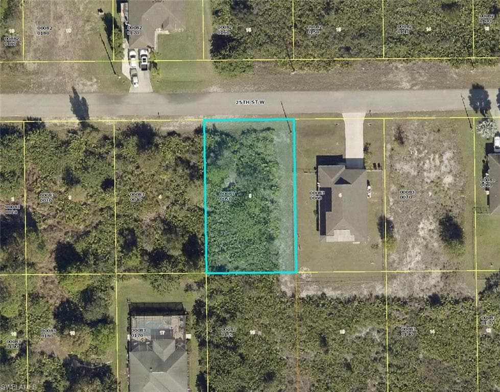 2611 25th ST W LEHIGH ACRES, FL 33971