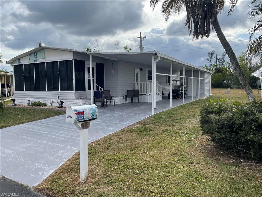 2980 Longview LN NORTH FORT MYERS, FL 33917