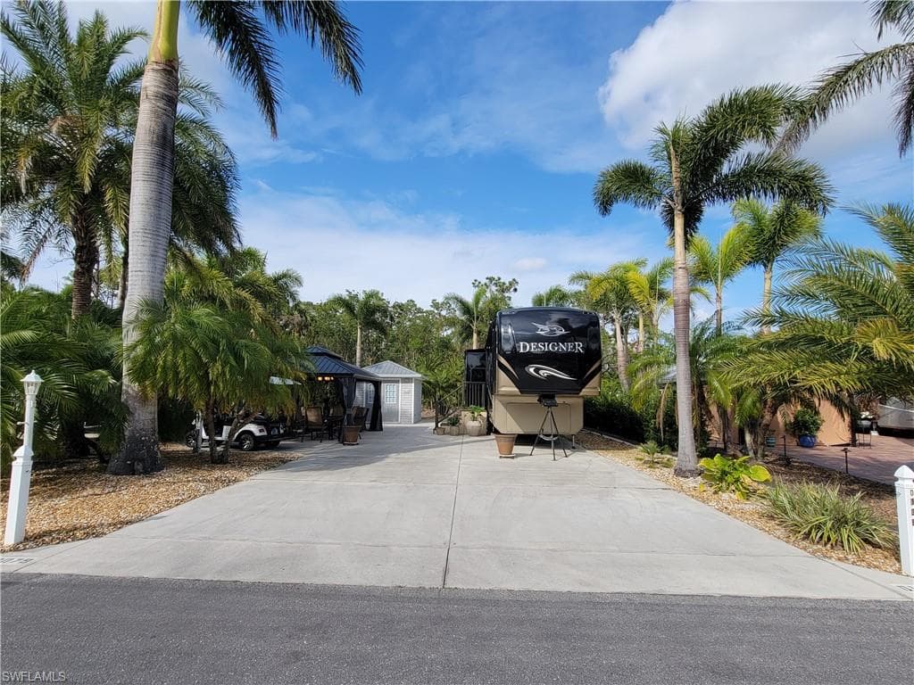 10079 Ramblewood CT FORT MYERS, FL 33905