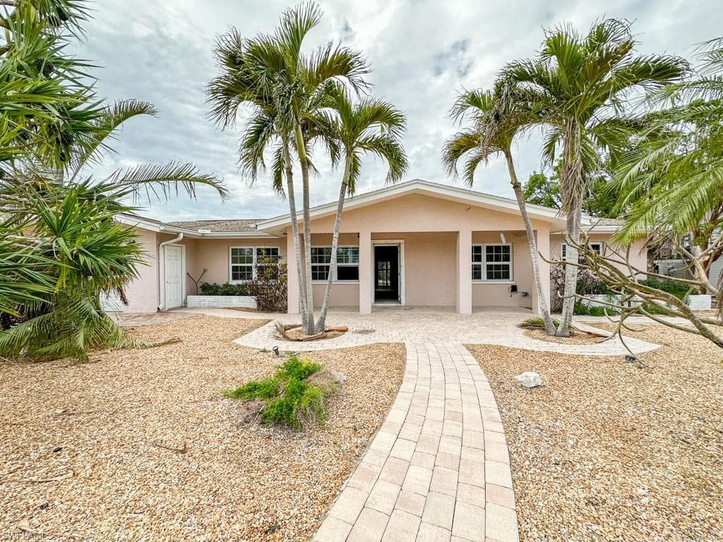 1145 Sabal ST SANIBEL, FL 33957