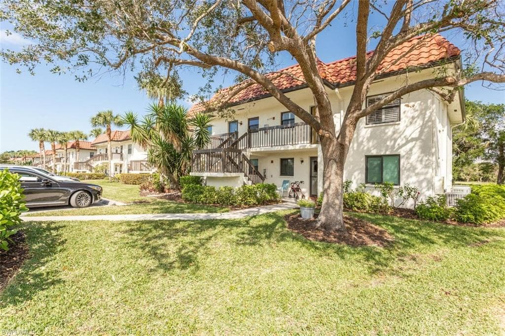4258 27th CT SW 206 NAPLES, FL 34116