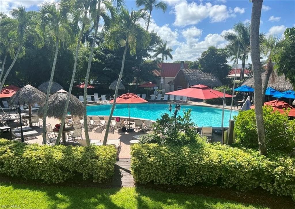 2555 Tamiami TRL N 109 NAPLES, FL 34103