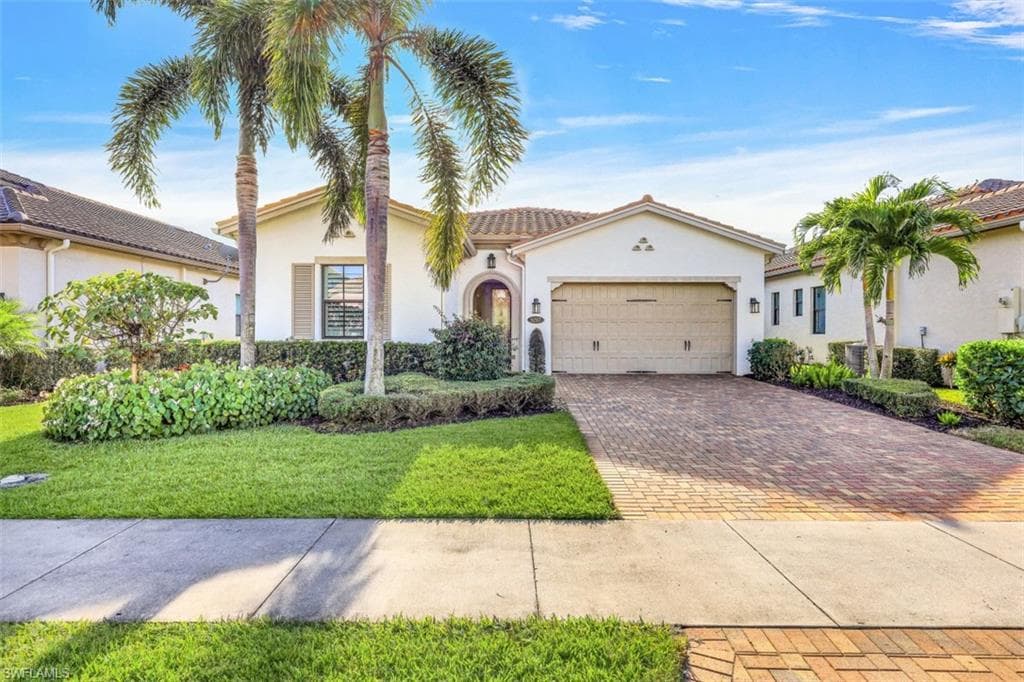 9297 Woodhurst DR NAPLES, FL 34120