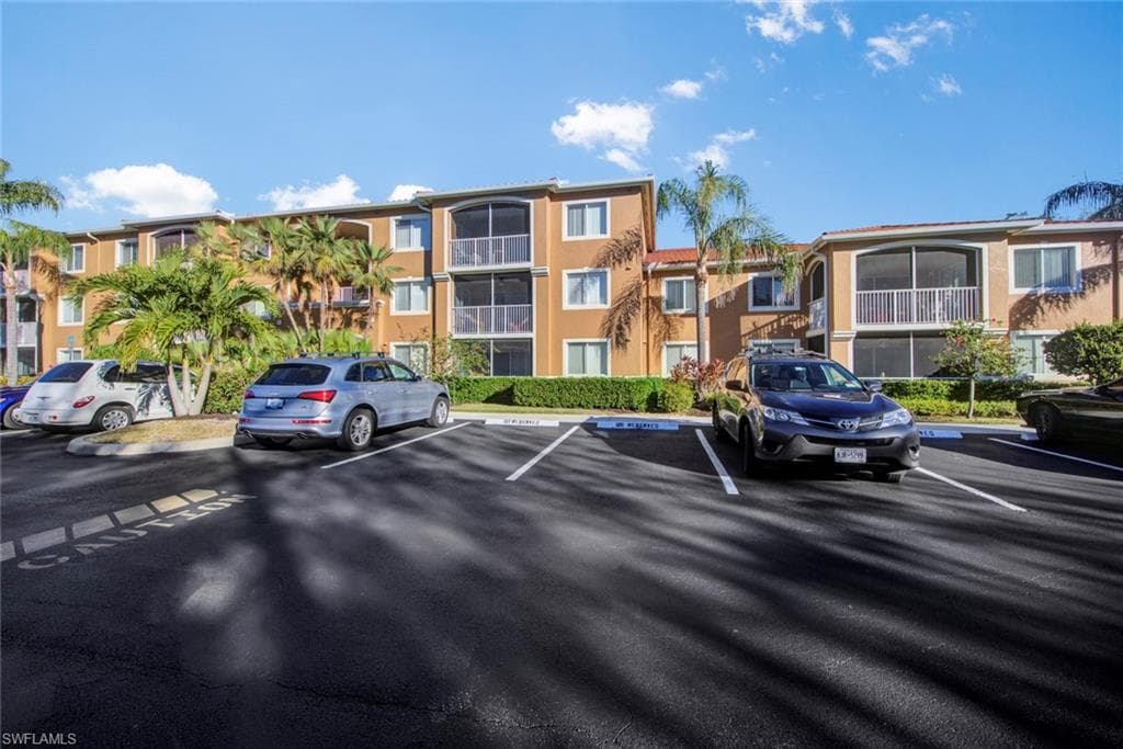 1830 Florida Club CIR 4109 NAPLES, FL 34112