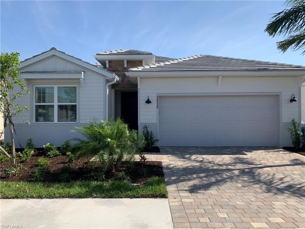 28028 seasons tide avenue AVE BONITA SPRINGS, FL 34135