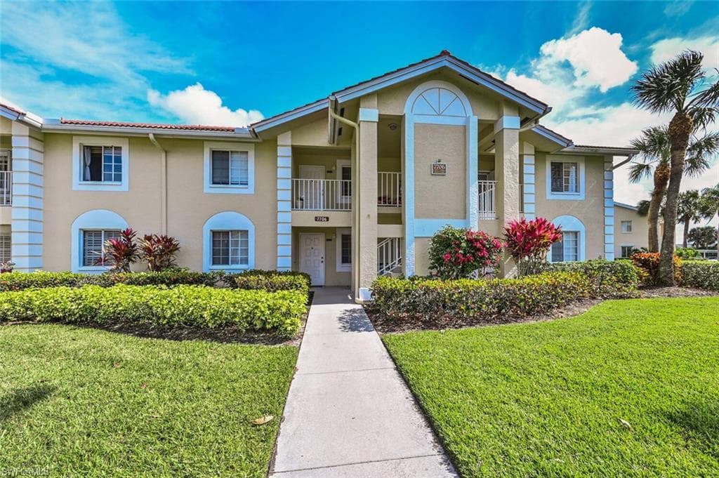 7706 Jewel LN 204 NAPLES, FL 34109