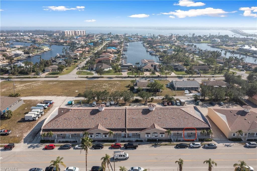 4519 SE 16th PL 11 CAPE CORAL, FL 33904