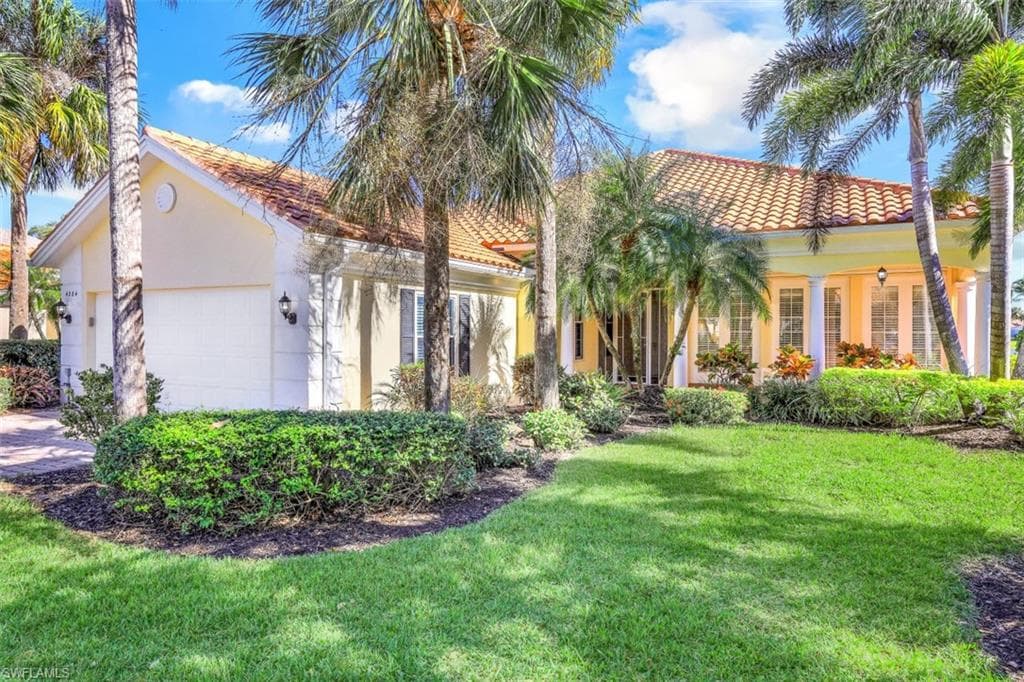 4334 Queen Elizabeth WAY NAPLES, FL 34119