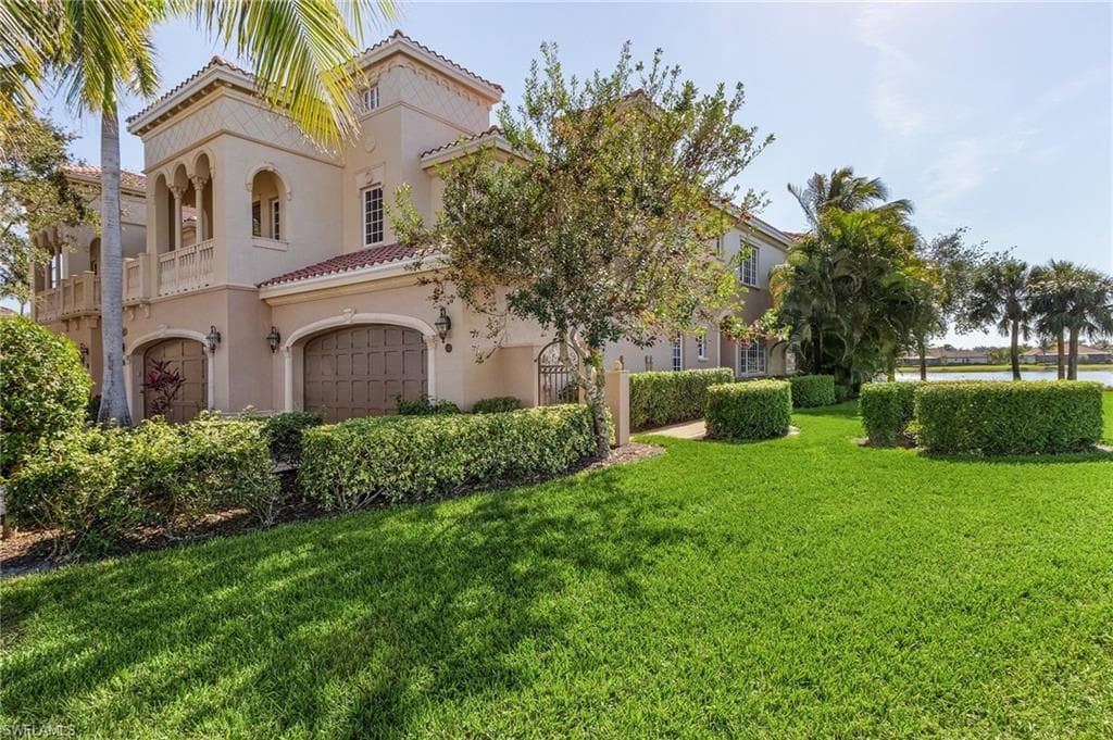 9317 Menaggio CT 102 NAPLES, FL 34114