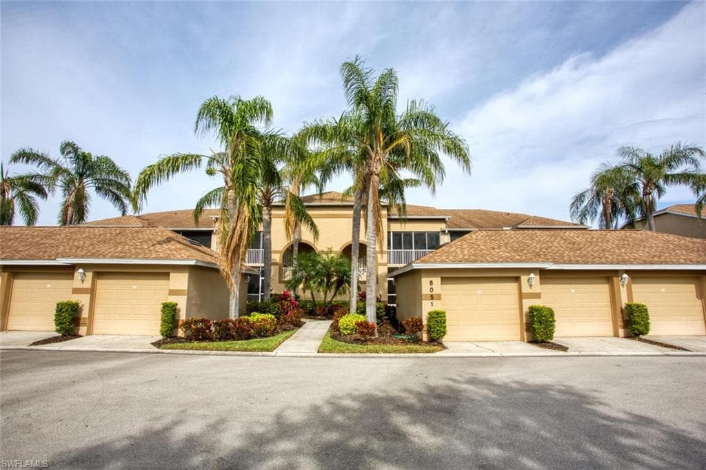 8051 Queen Palm LN 824 FORT MYERS, FL 33966