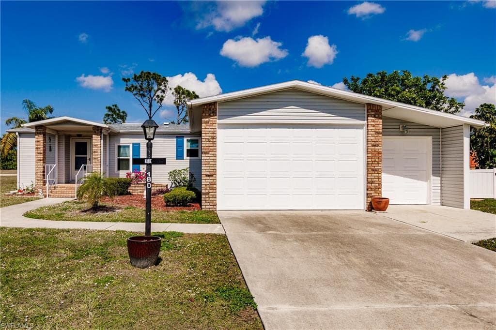 19871 Eagle Trace CT NORTH FORT MYERS, FL 33903
