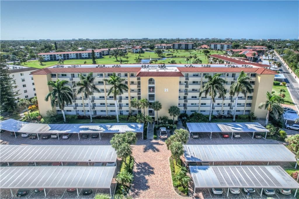 21 High Point CIR E 103 NAPLES, FL 34103