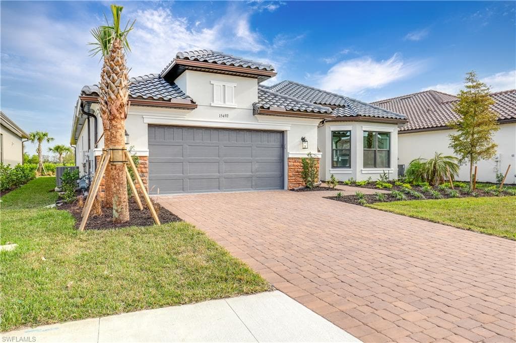15492 Rio Ponace CT NAPLES, FL 34114