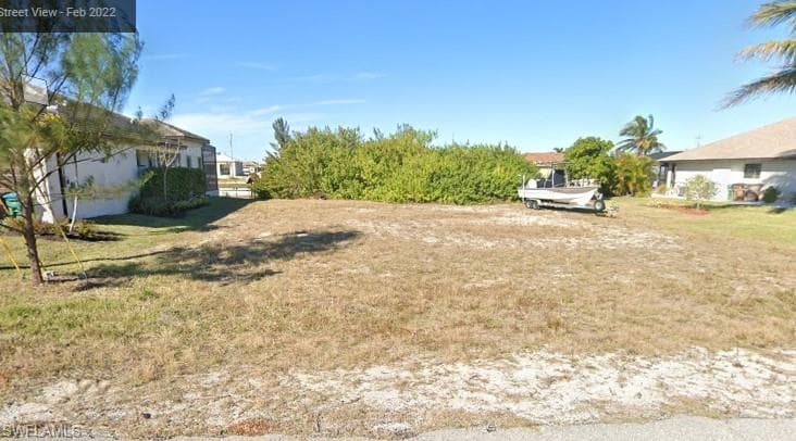 1510 38th PL CAPE CORAL, FL 33993