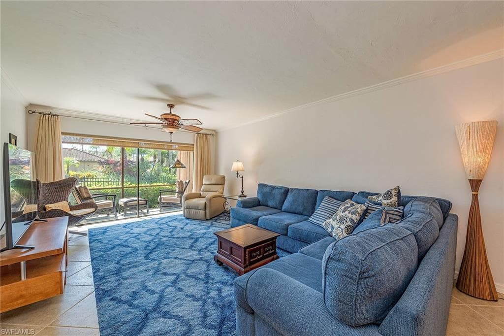 3219 Horse Carriage WAY 305 NAPLES, FL 34105