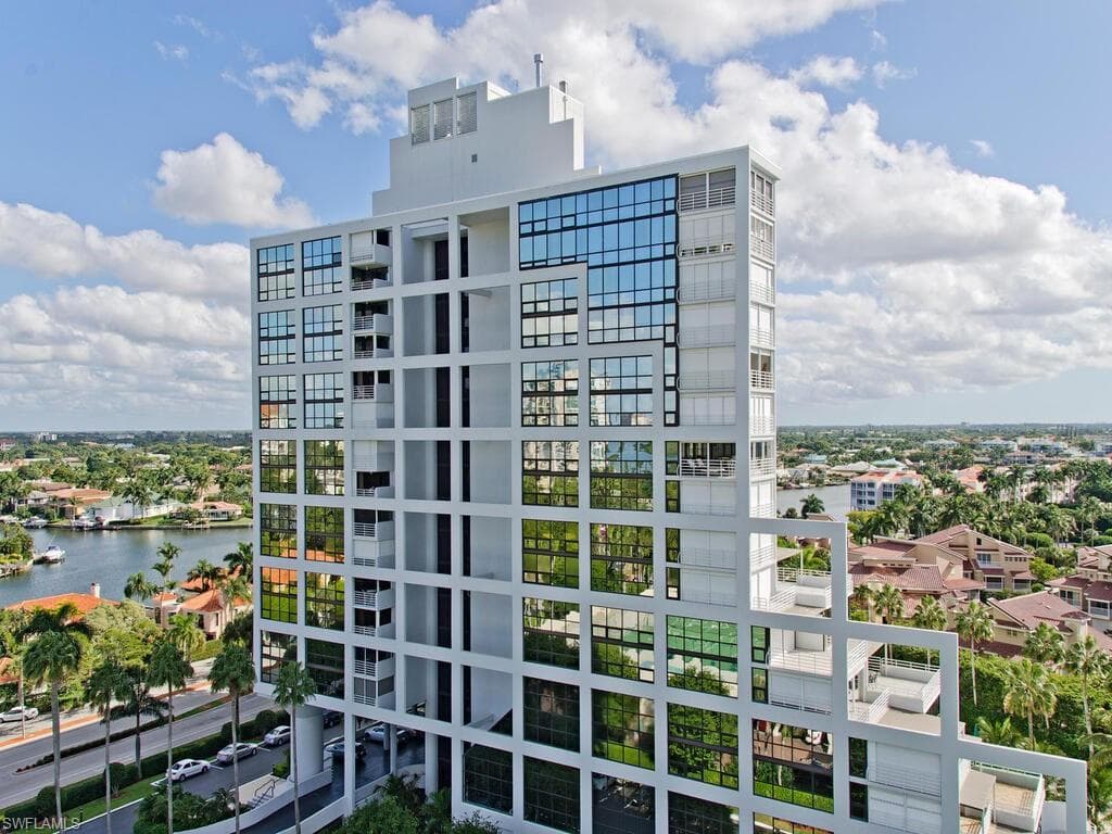 4751 Gulf Shore BLVD 1103 NAPLES, FL 34103
