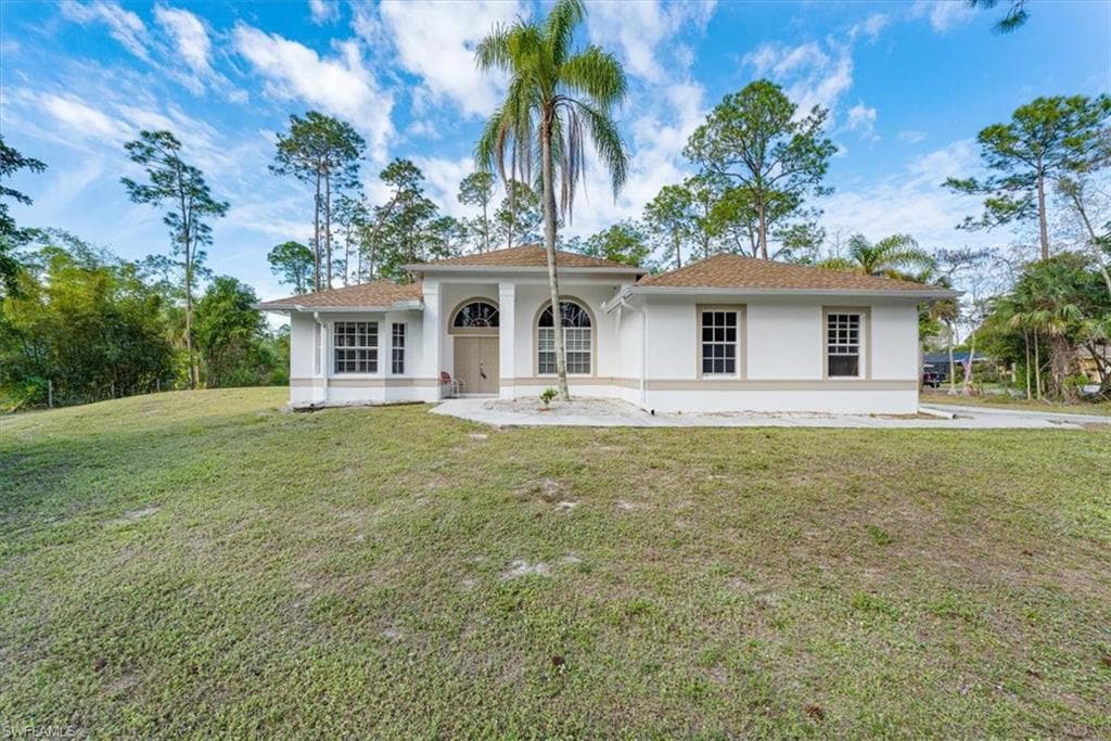 595 31st ST NW NAPLES, FL 34120