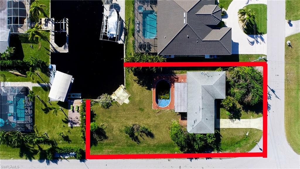 4901 Seville CT CAPE CORAL, FL 33904