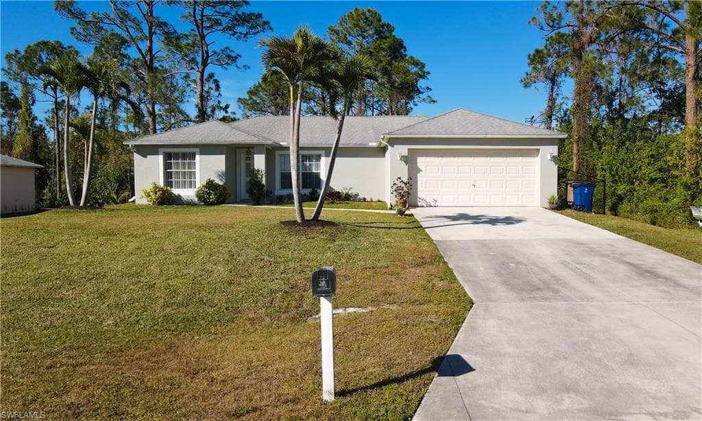 1023 Acroft AVE LEHIGH ACRES, FL 33971
