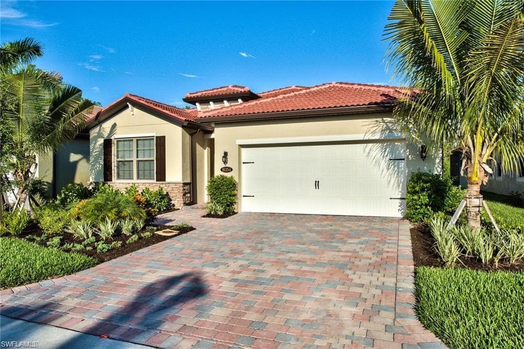 16354 Barclay CT NAPLES, FL 34110