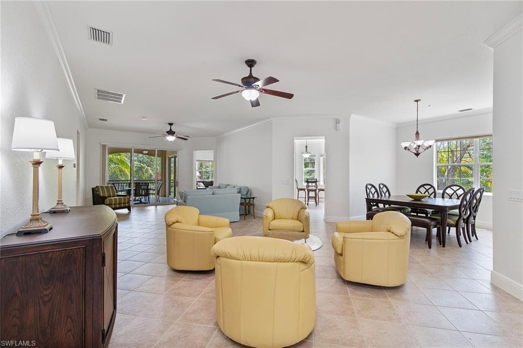 9224 Campanile CIR 204 NAPLES, FL 34114