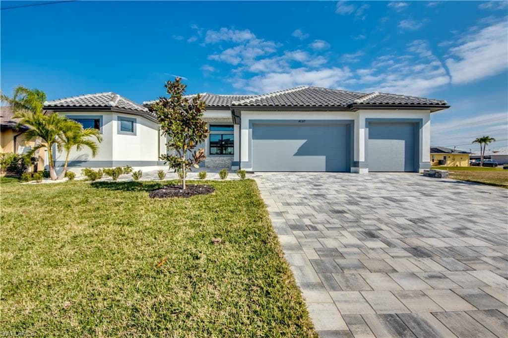 4137 SW 20th AVE CAPE CORAL, FL 33914