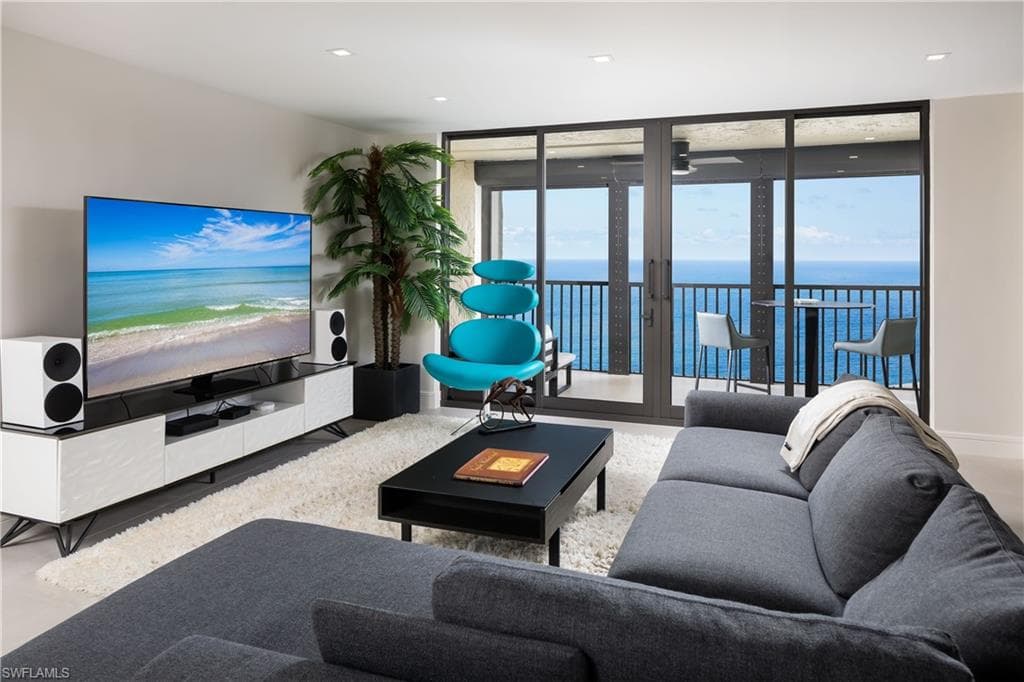 10951 Gulf Shore DR 1002 NAPLES, FL 34108