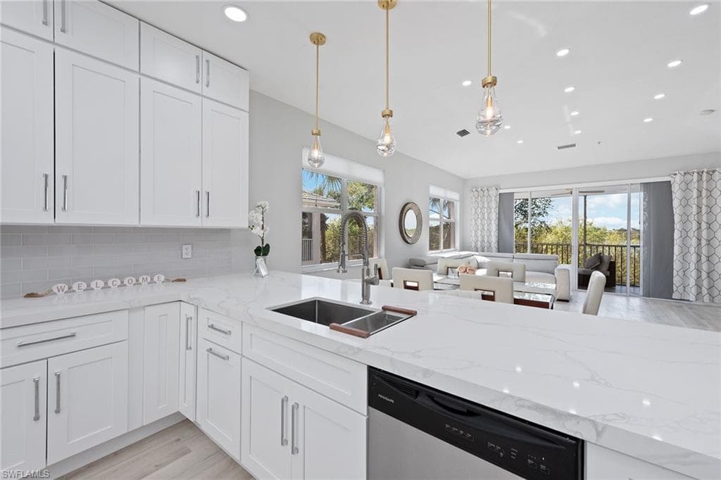 8345 Whisper Trace WAY 201 NAPLES, FL 34114