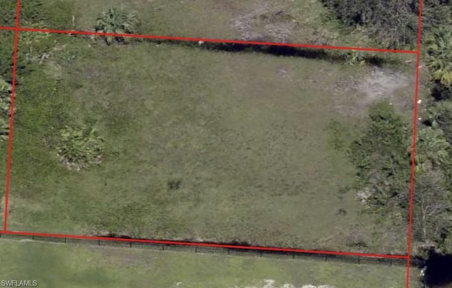 520 Carrillon AVE S LEHIGH ACRES, FL 33974