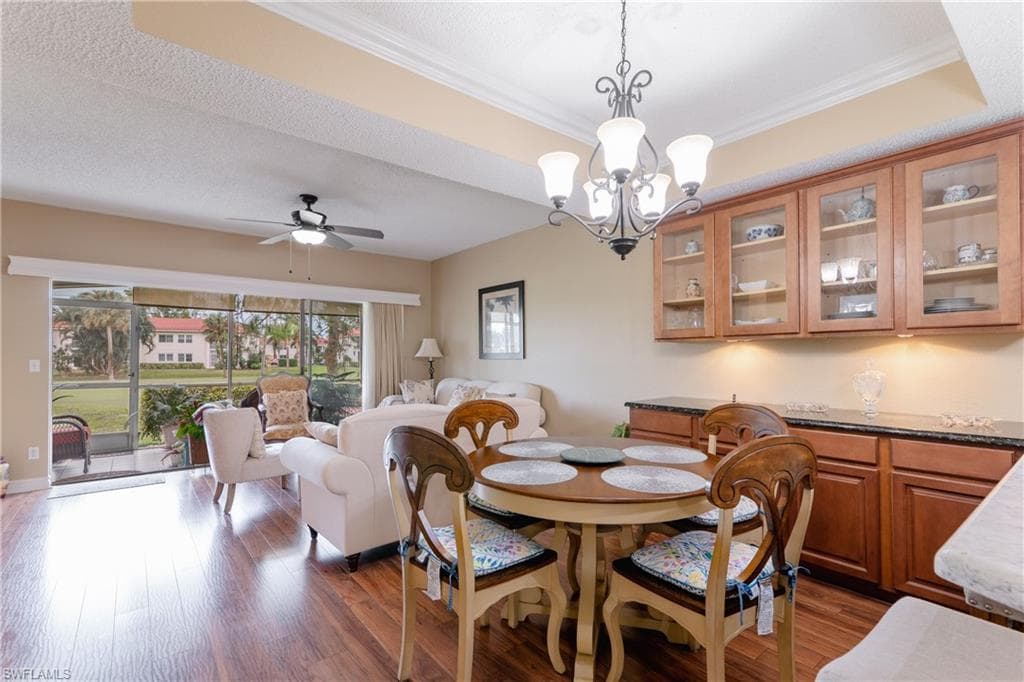 992 Woodshire LN D103 NAPLES, FL 34105