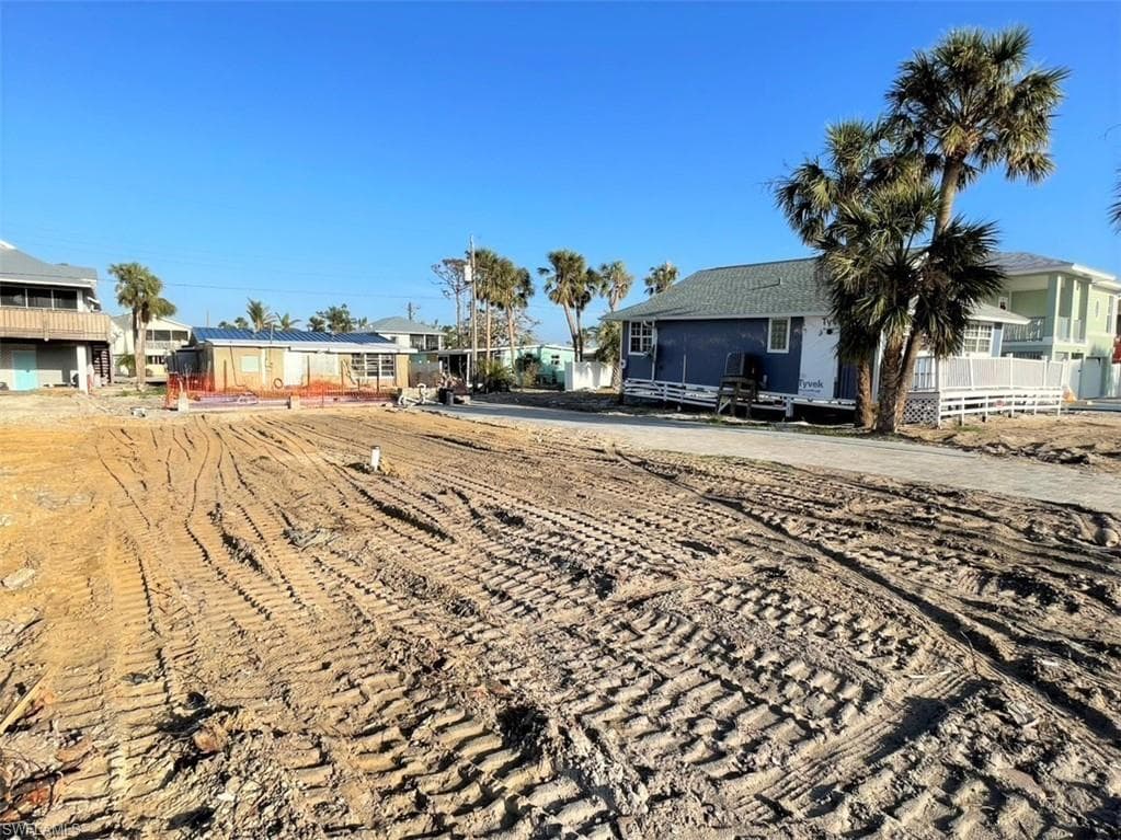 141 Jefferson ST FORT MYERS BEACH, FL 33931