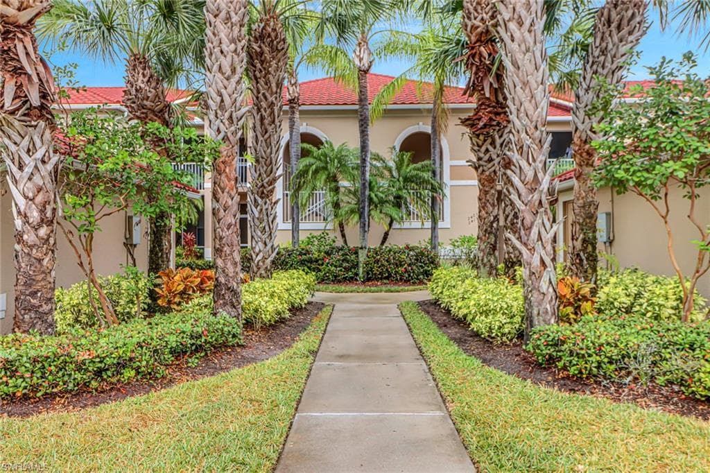 2770 Cypress Trace CIR 2414 NAPLES, FL 34119