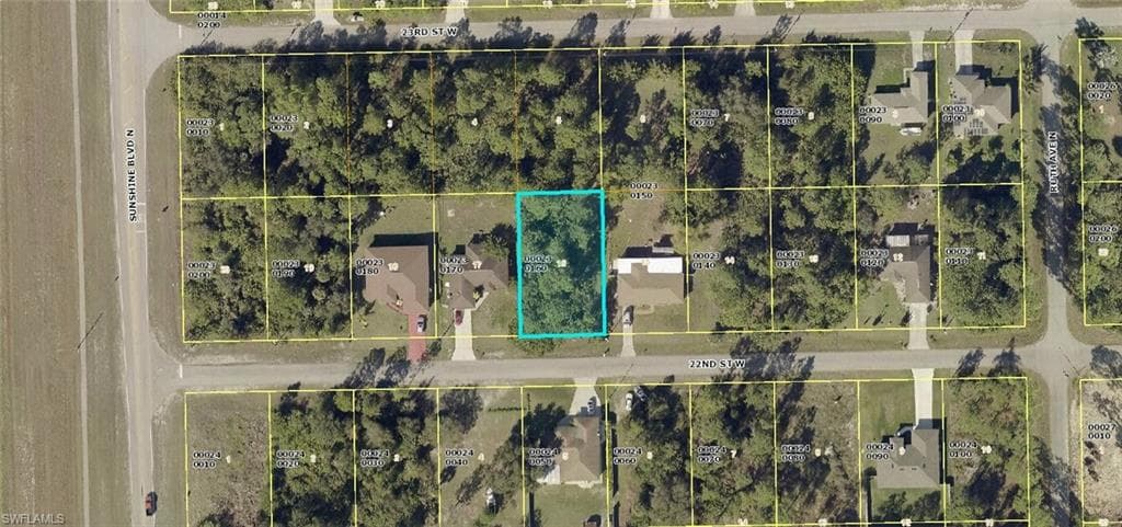 3310 22nd ST W LEHIGH ACRES, FL 33971