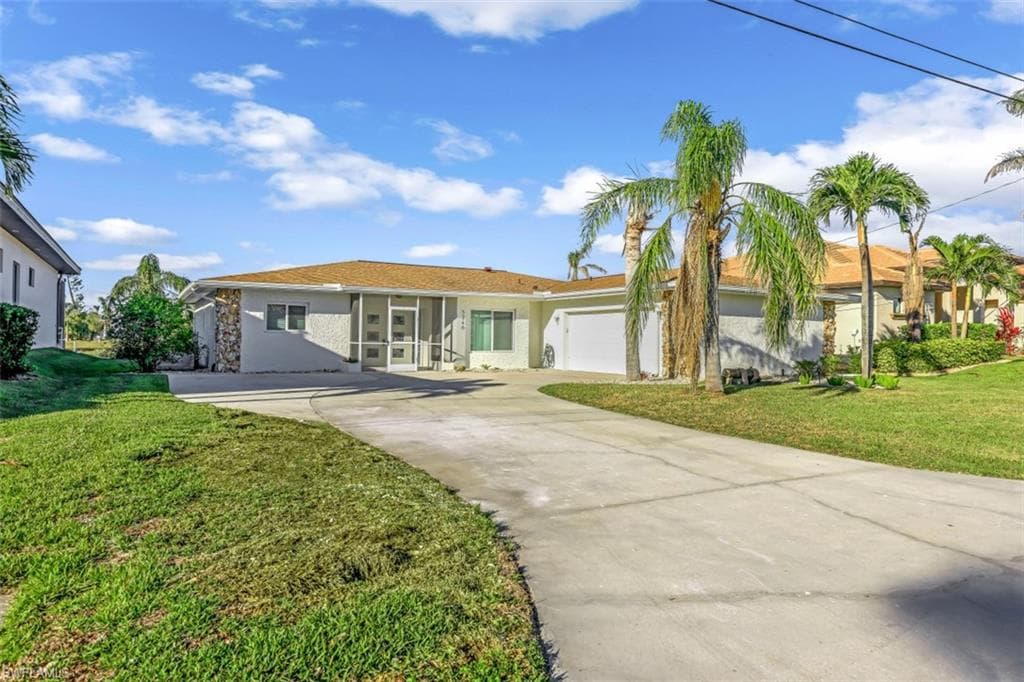 5246 Tamiami CT CAPE CORAL, FL 33904