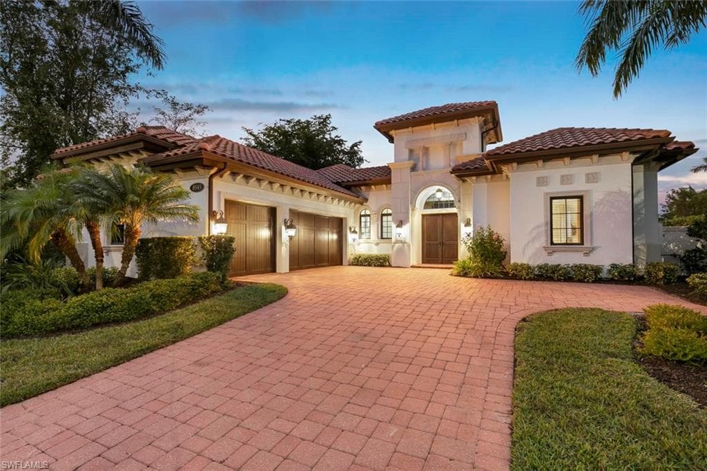 8545 Majorca LN NAPLES, FL 34114