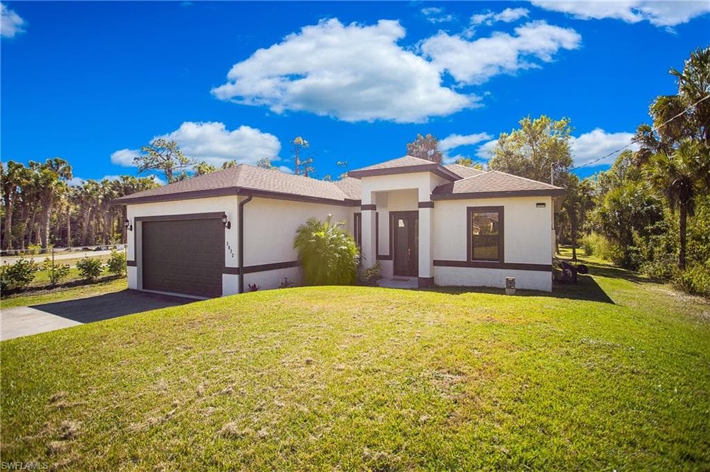 3832 28th AVE SE NAPLES, FL 34117