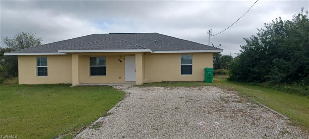 8016 Olive CIR LABELLE, FL 33935