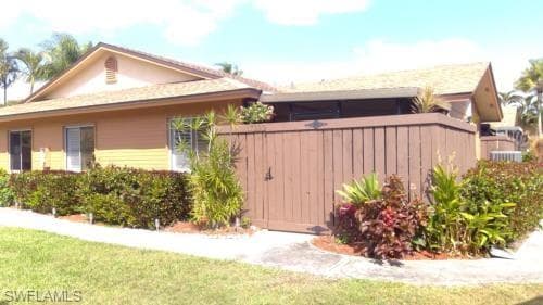17323 Birchwood LN FORT MYERS, FL 33908