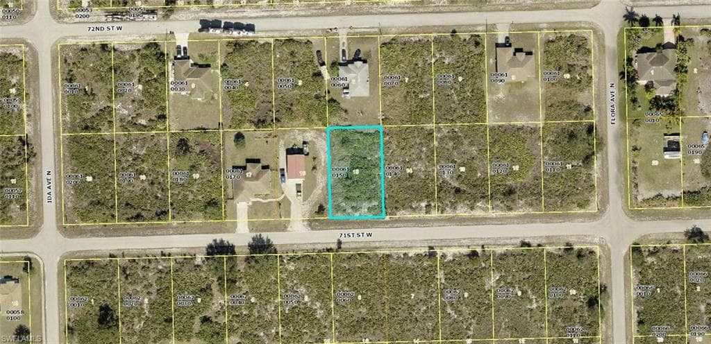 2708 71st ST W LEHIGH ACRES, FL 33971