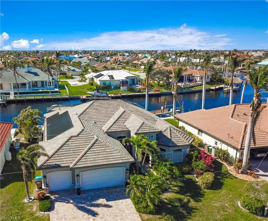 5208 SW 22nd PL CAPE CORAL, FL 33914