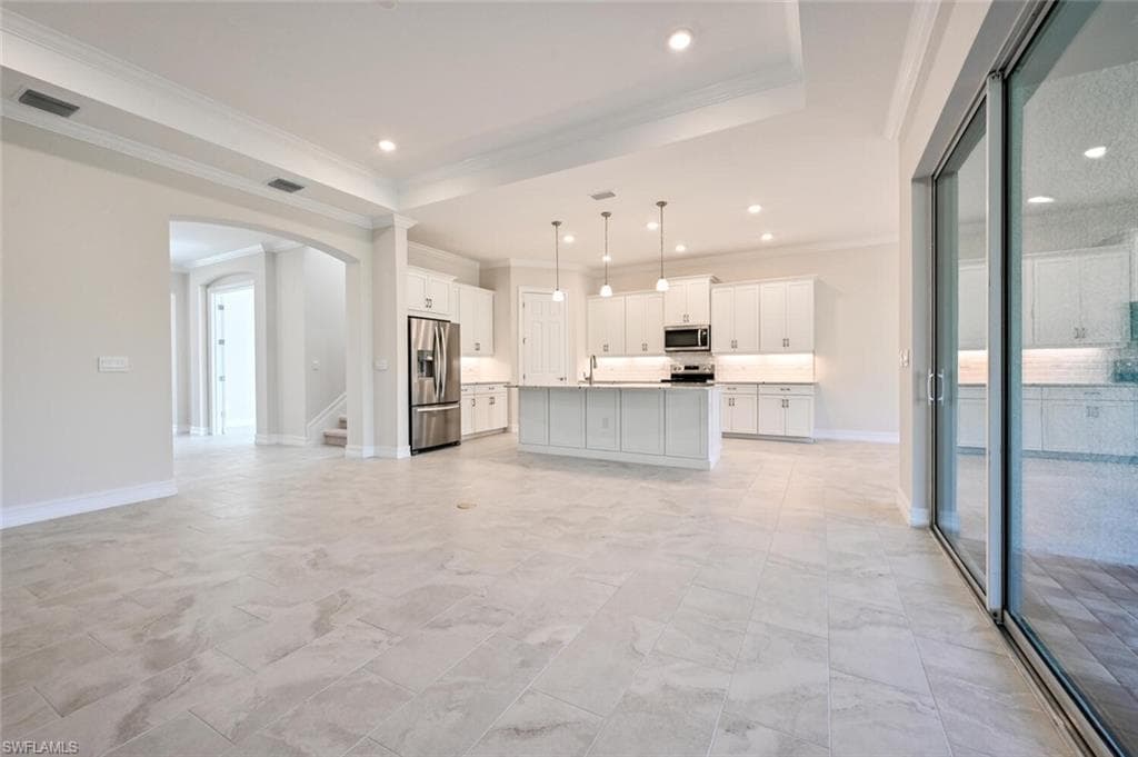28113 CAPTIVA SHELL LOOP BONITA SPRINGS, FL 34135