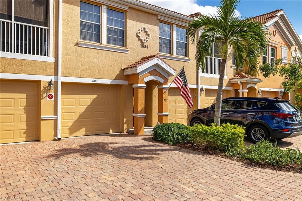 1854 Concordia Lake CIR 807 CAPE CORAL, FL 33909